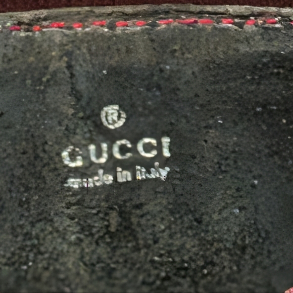 Gucci Vintage Burgundy Zip Around Leather Coin Pouch Good Condition. - Picture 11 of 11